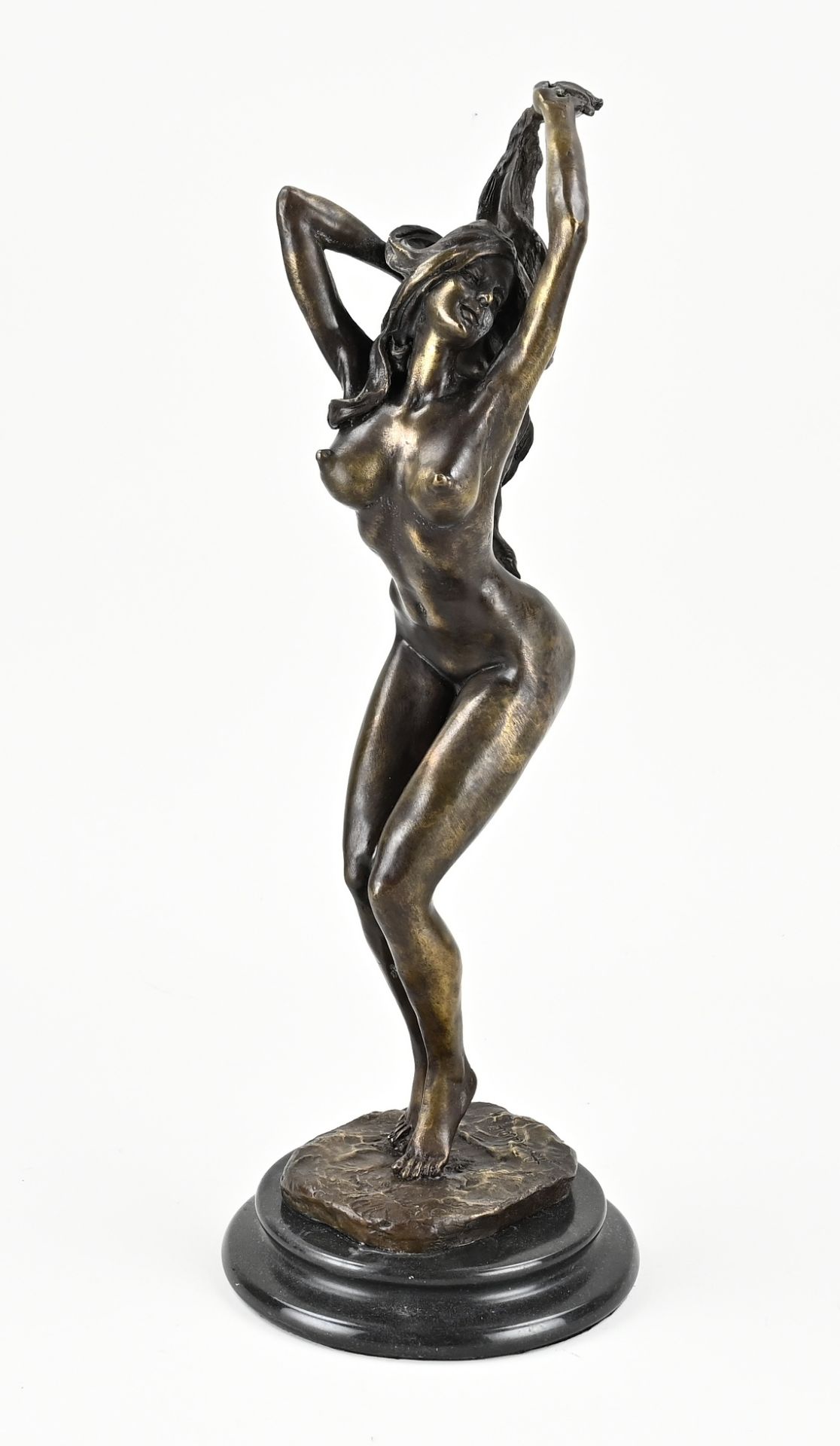 Modern bronze figure, Nude lady
