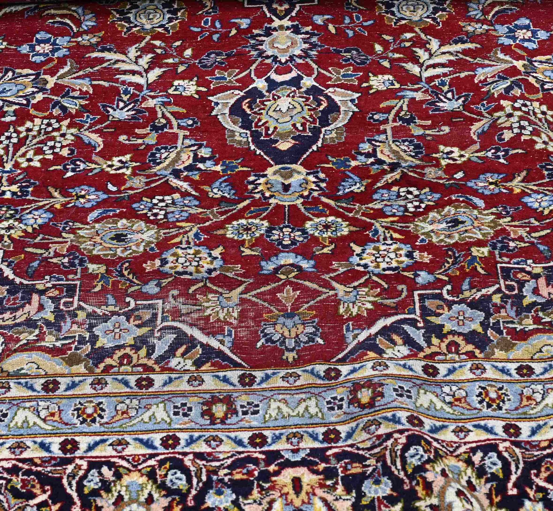 Large Persian rug, 300 x 400 cm. - Image 2 of 3