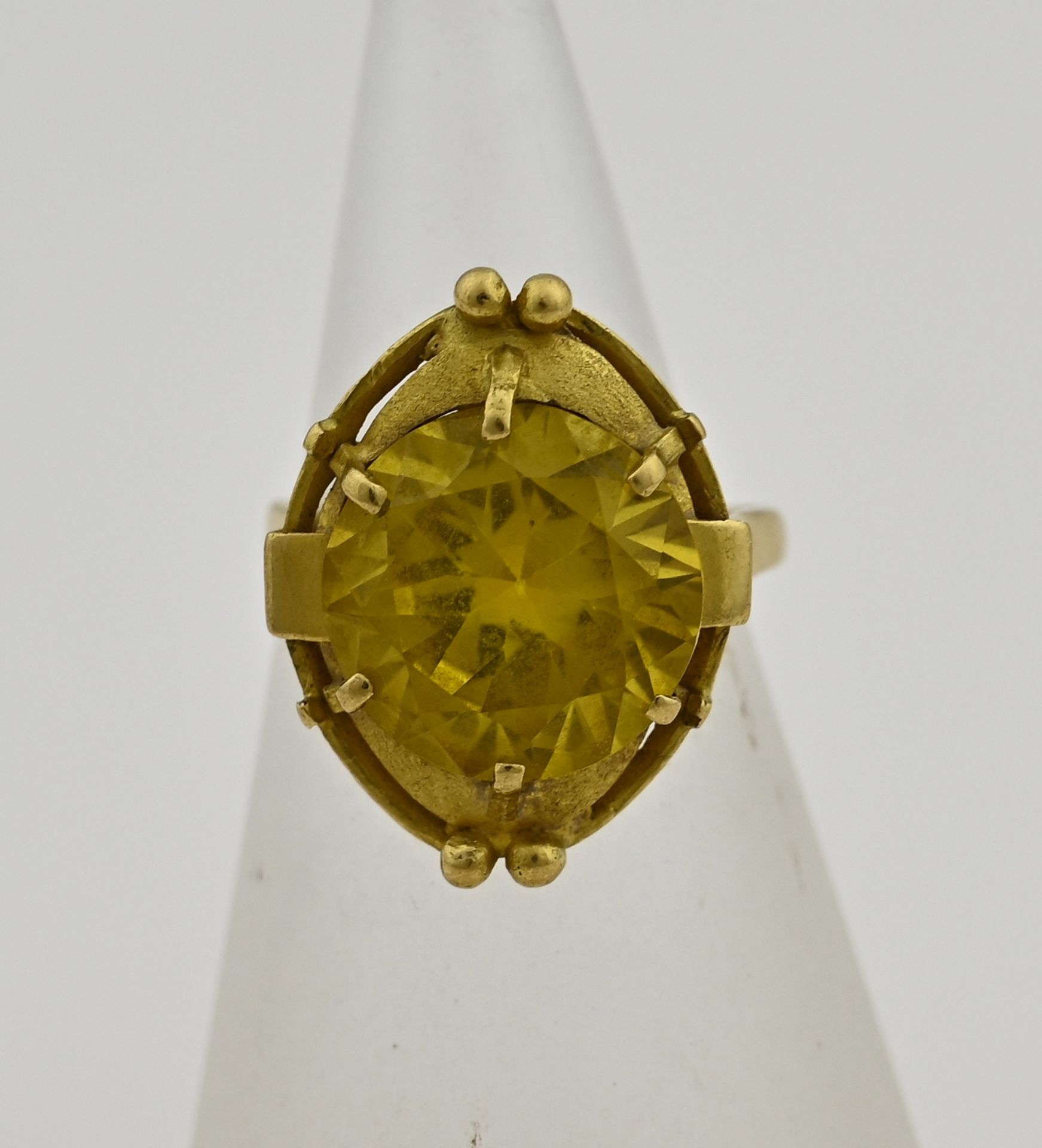 Gold ring with citrine