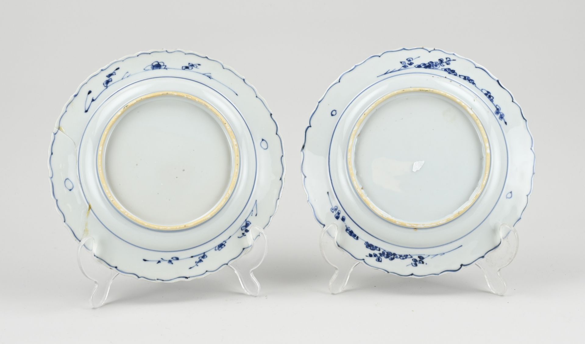 Two Chinese plates Ø 20.4 cm. - Bild 2 aus 2