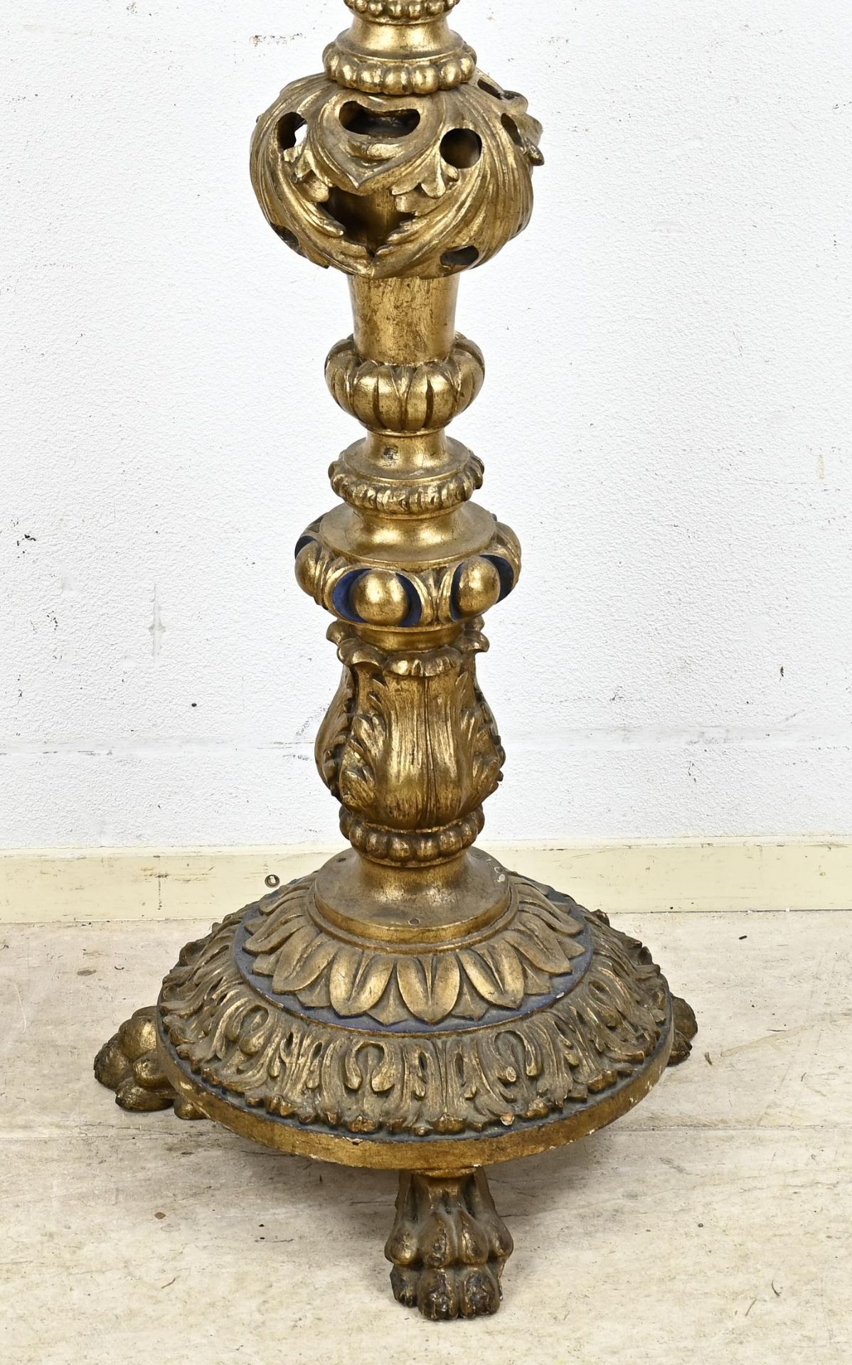 Antique pedestal, H 161 cm. - Image 2 of 3