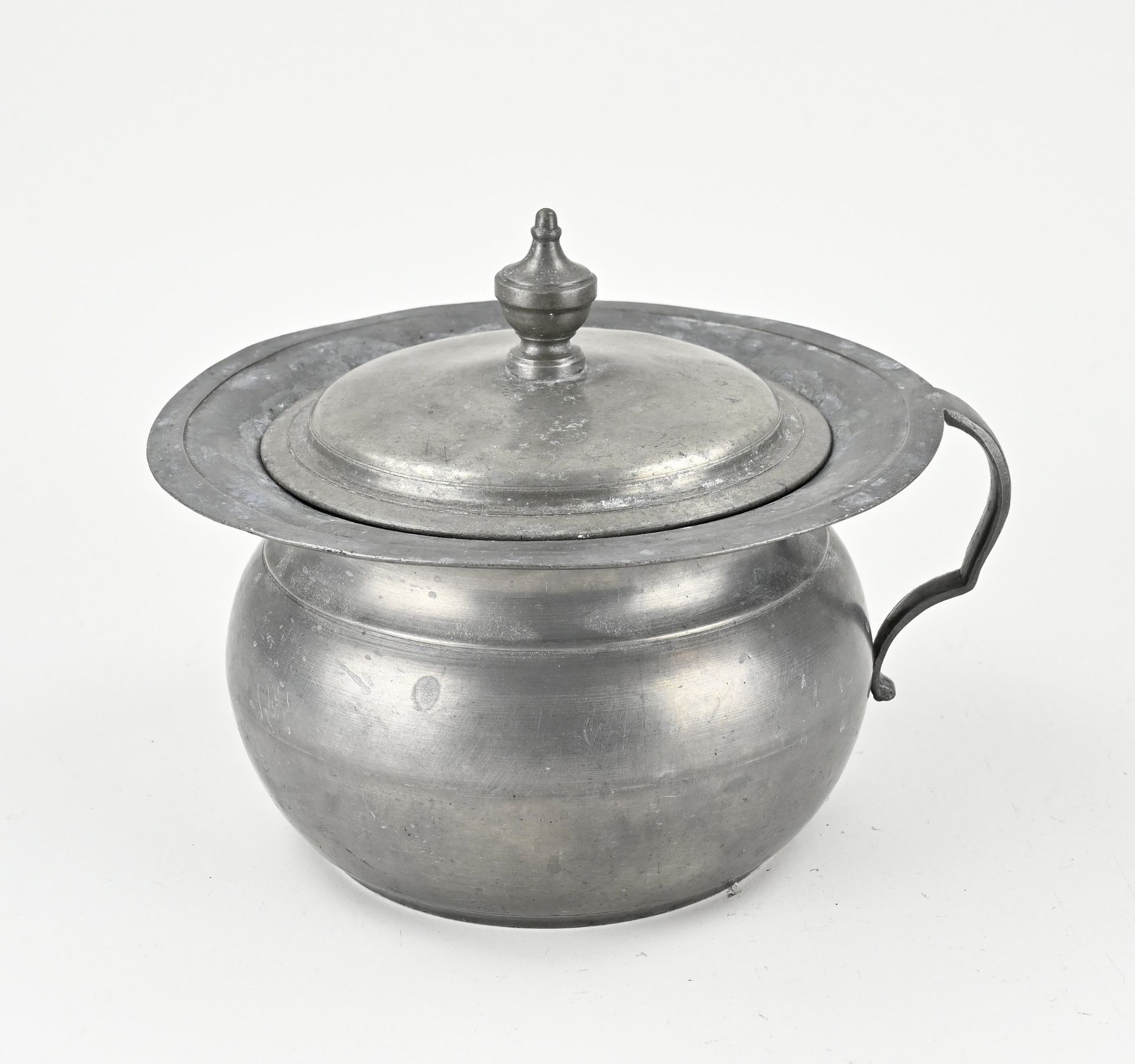 Pewter pot + lid