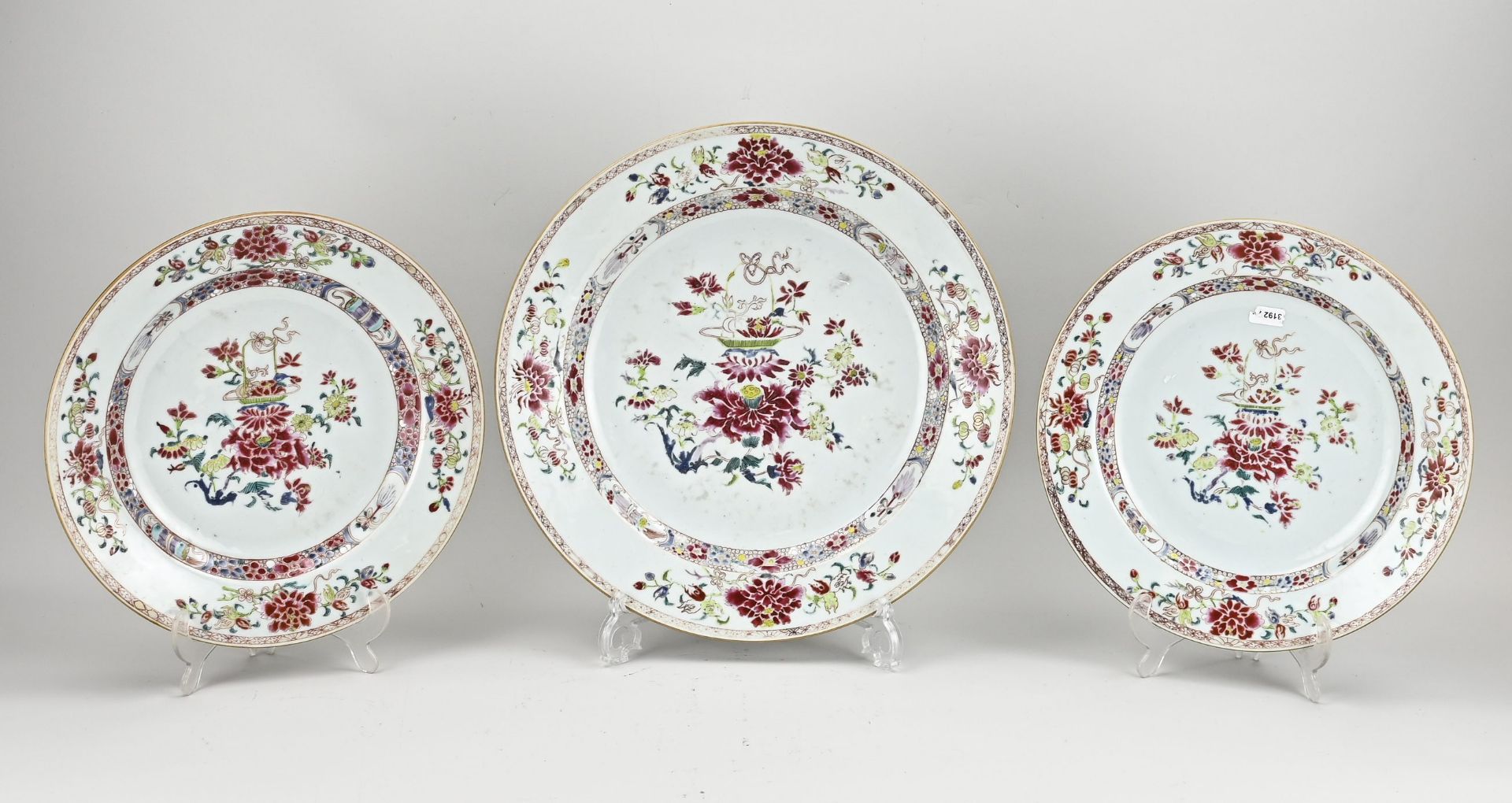 3x Chinese family rose dishes Ø 31 - 38 cm.