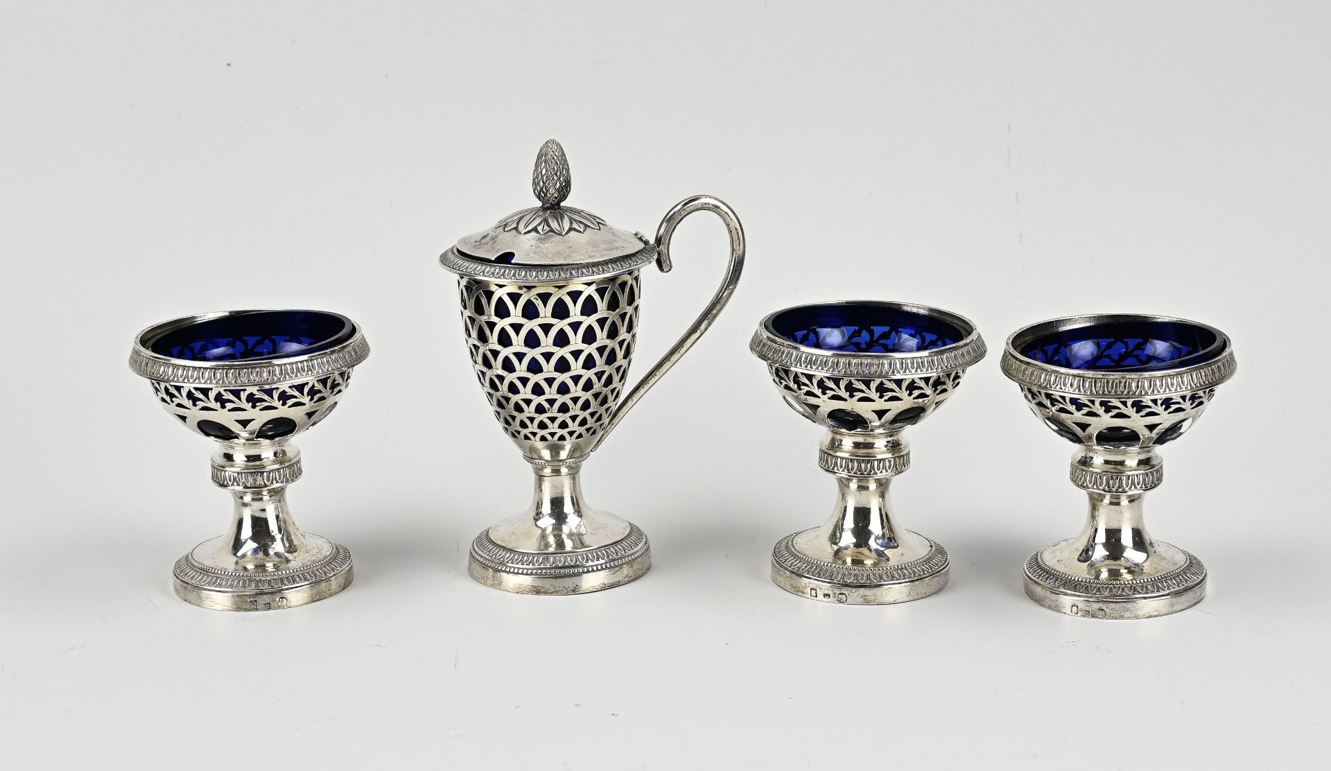 4x Silver with blue glass