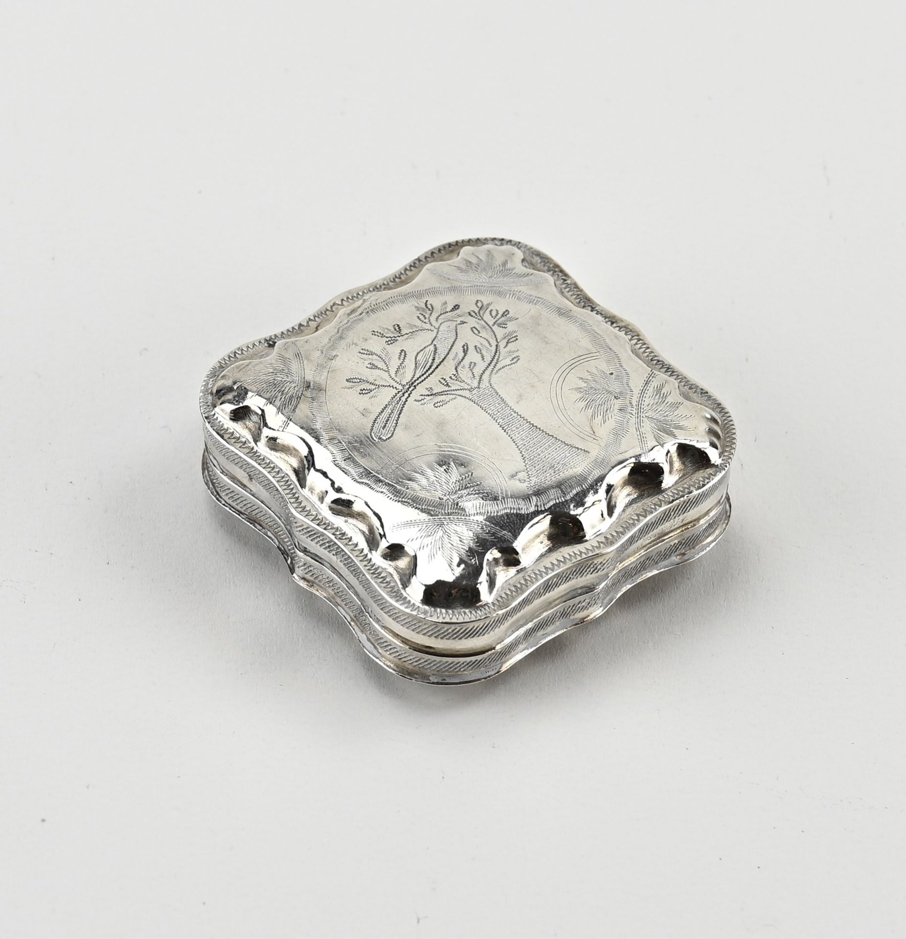 Silver peppermint box