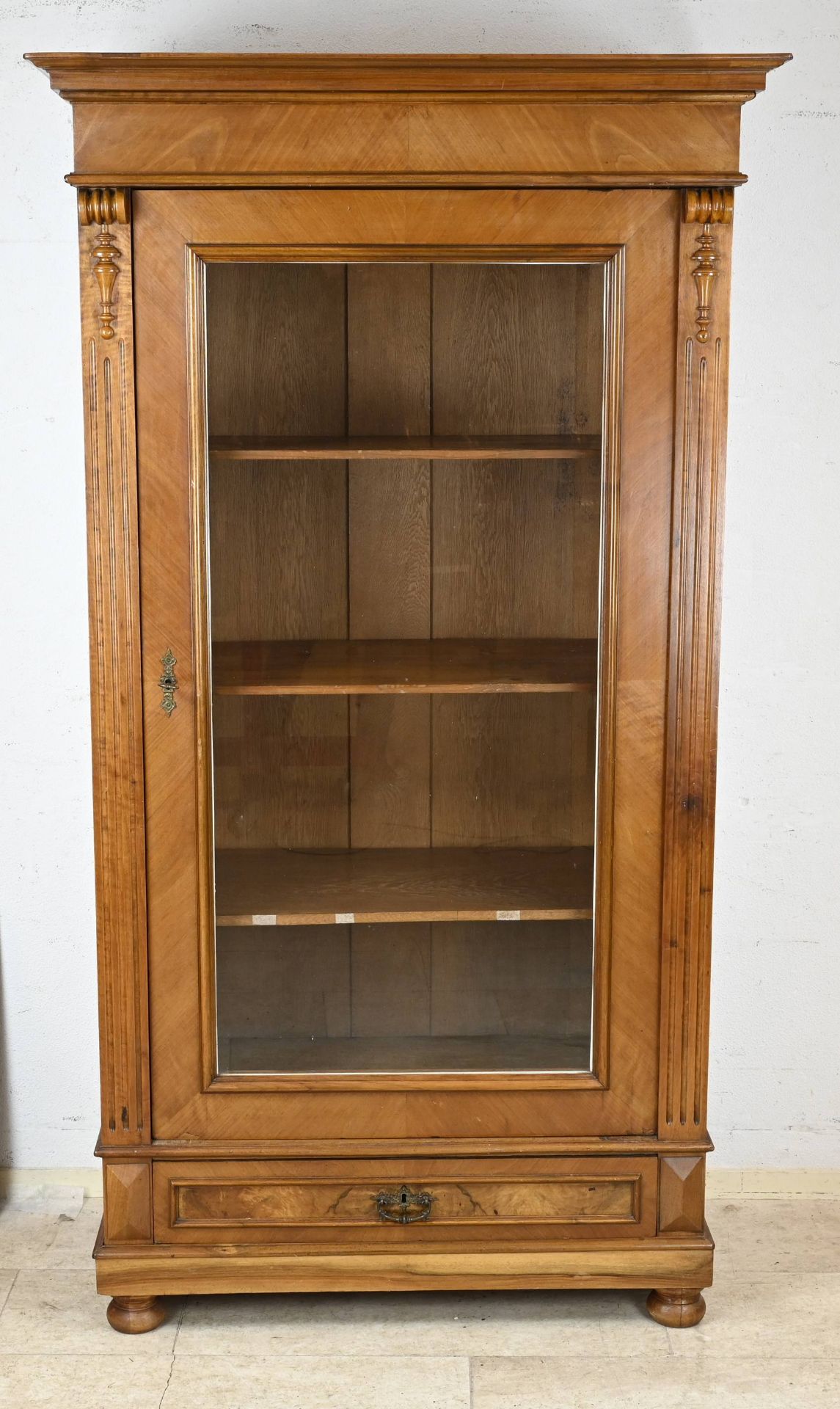 German Gründer display cabinet, 1890