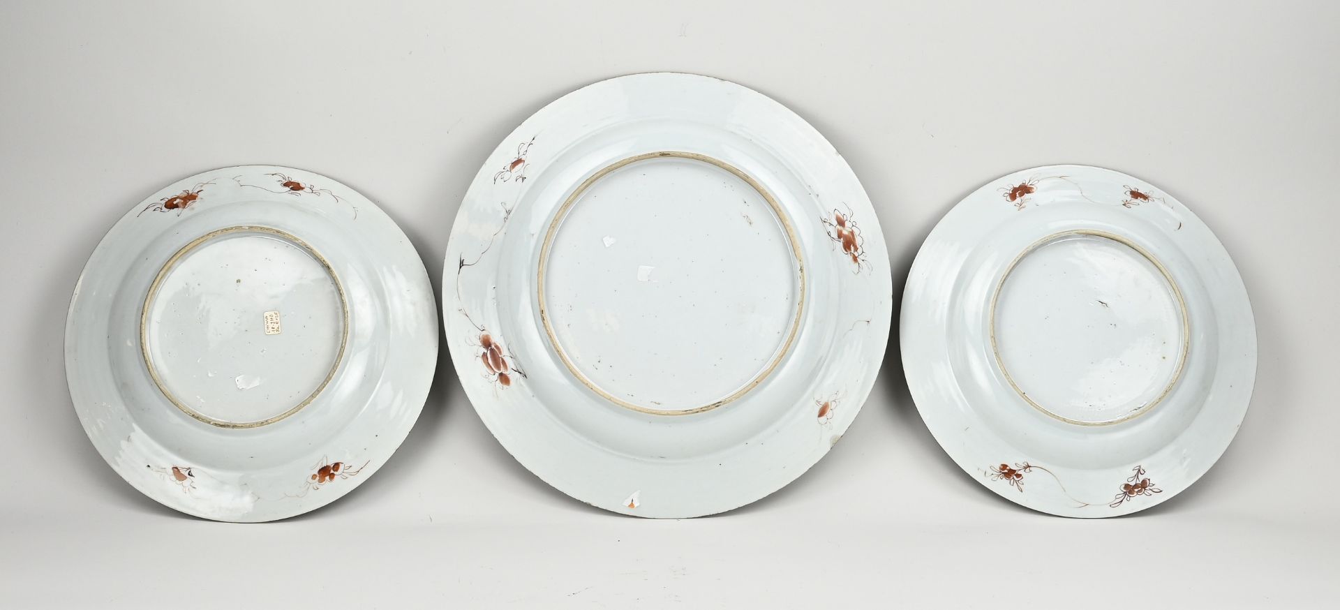 3x Chinese family rose dishes Ø 31 - 38 cm. - Image 2 of 2