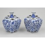 Two Chinese tulip vases