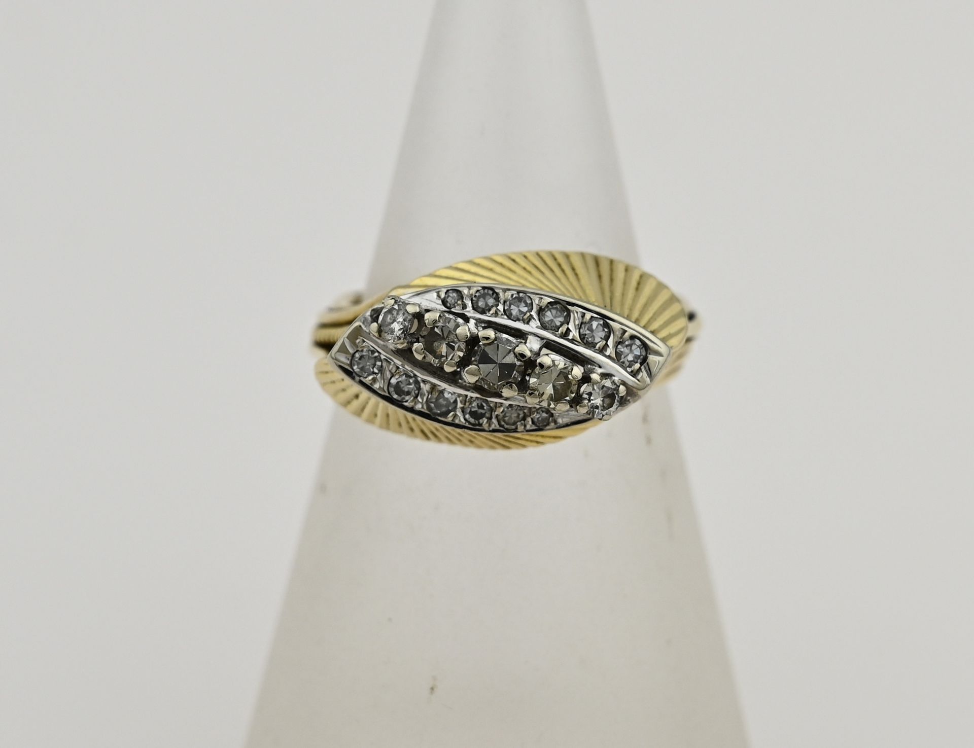 Gold ring with diamond