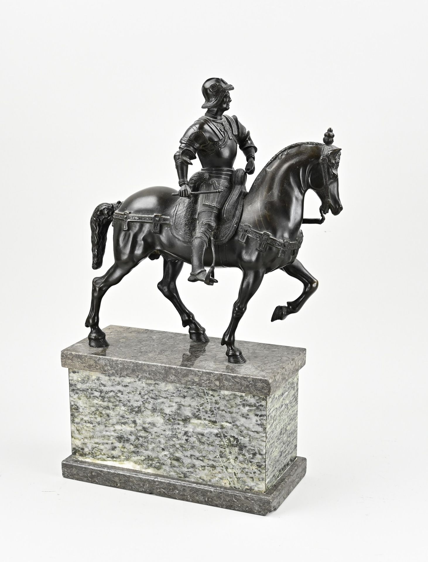 Bronze sculpture, Knight on horse - Image 2 of 2