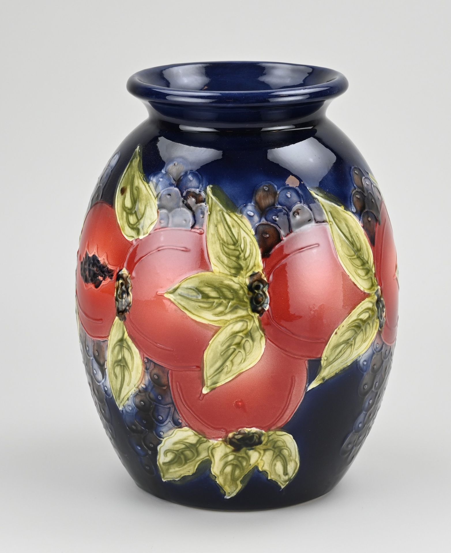 English Moorcroft vase, H 23 cm.