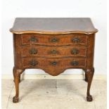 Burr walnut chest of drawers in baroque style