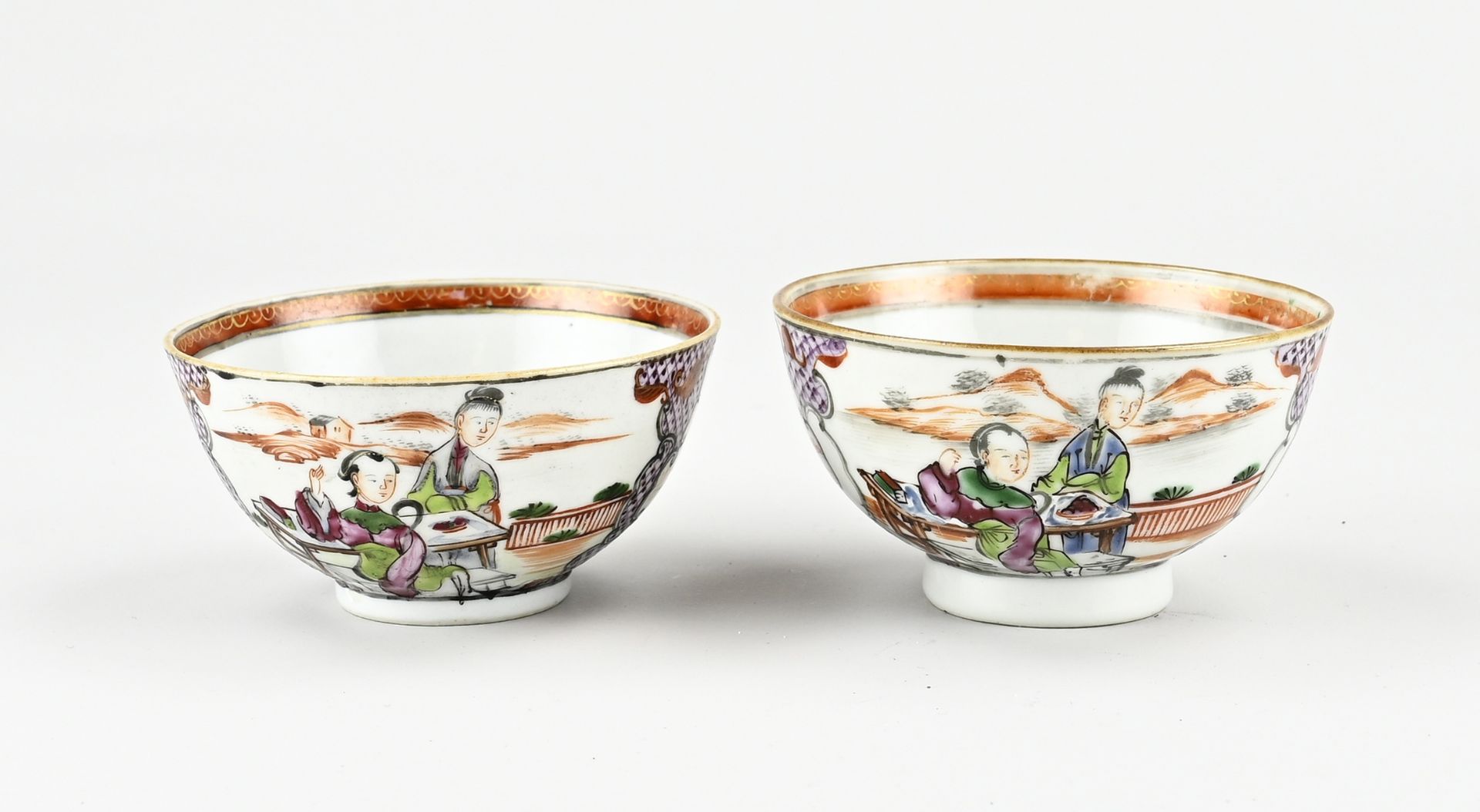 Two Chinese cups, Ø 9 cm.