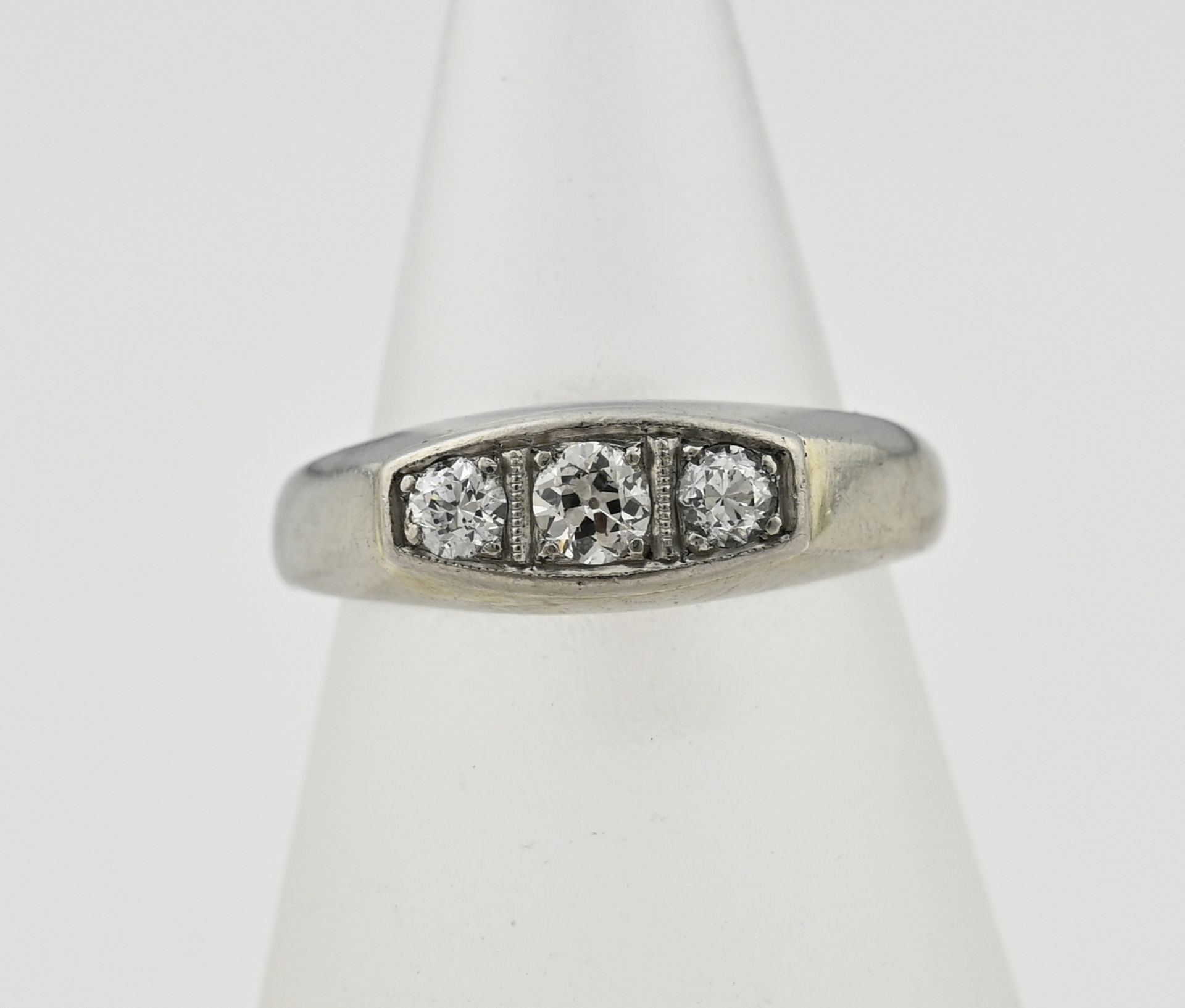 White gold ring with diamond