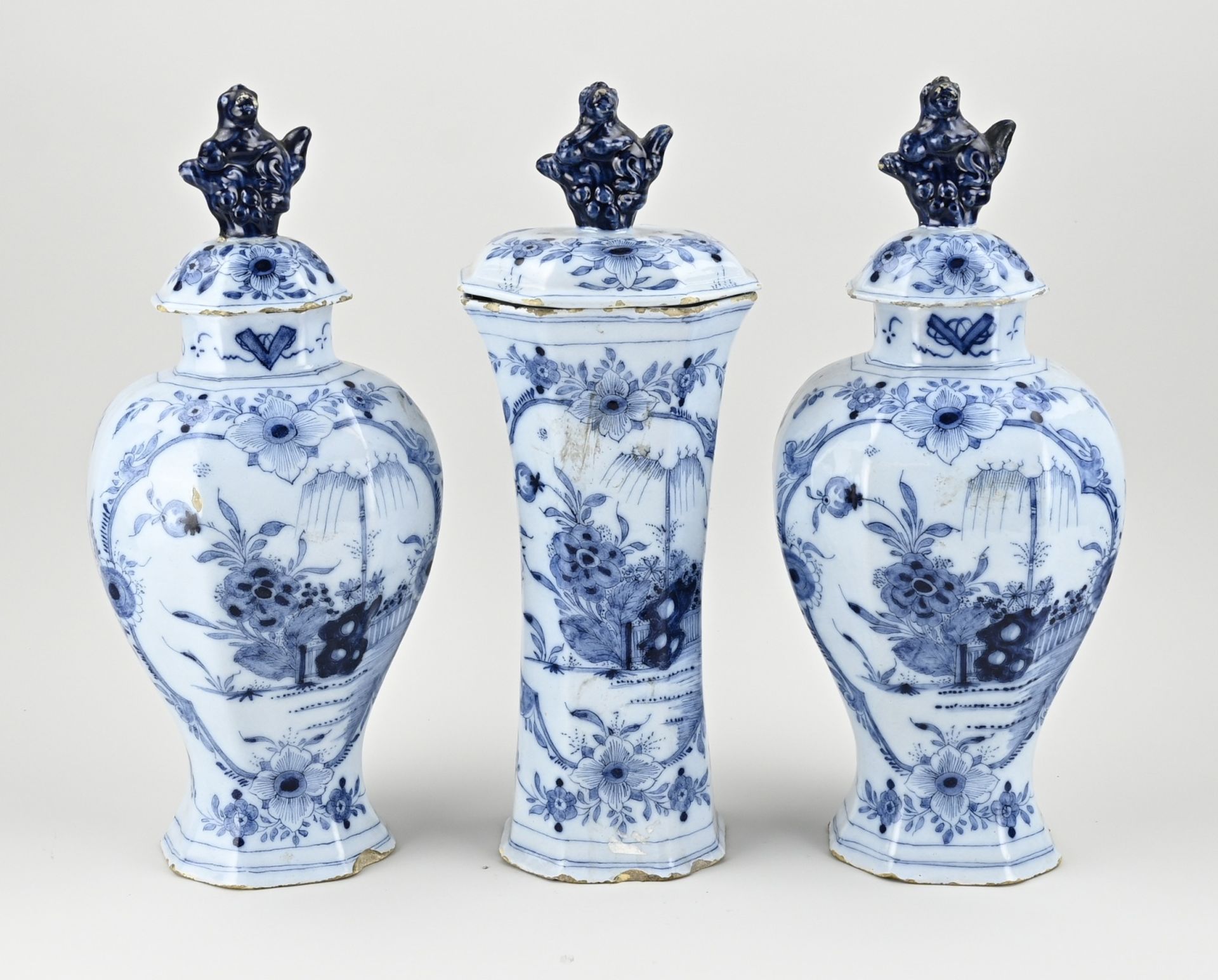 3-piece Delft cabinet set