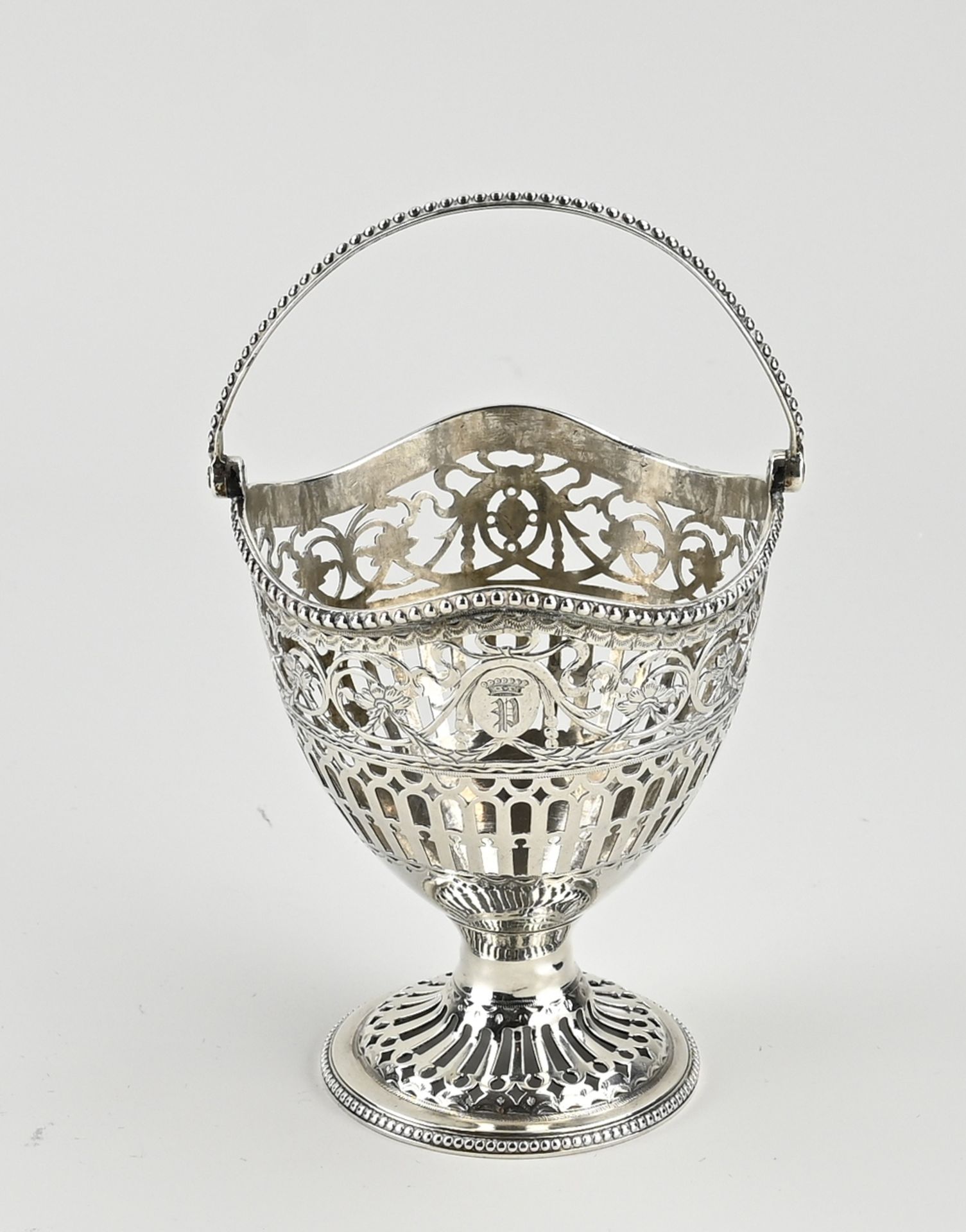 silver handle basket,