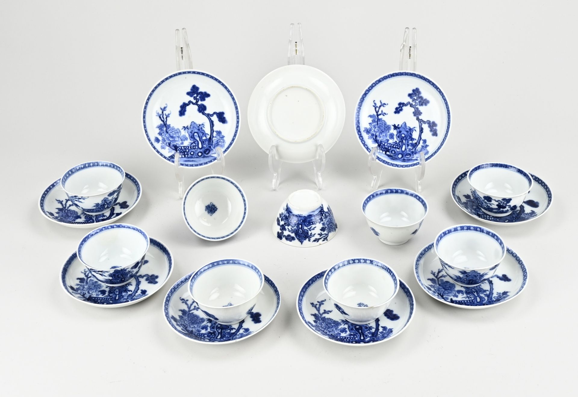 Lot of Chinese porcelain (9x)