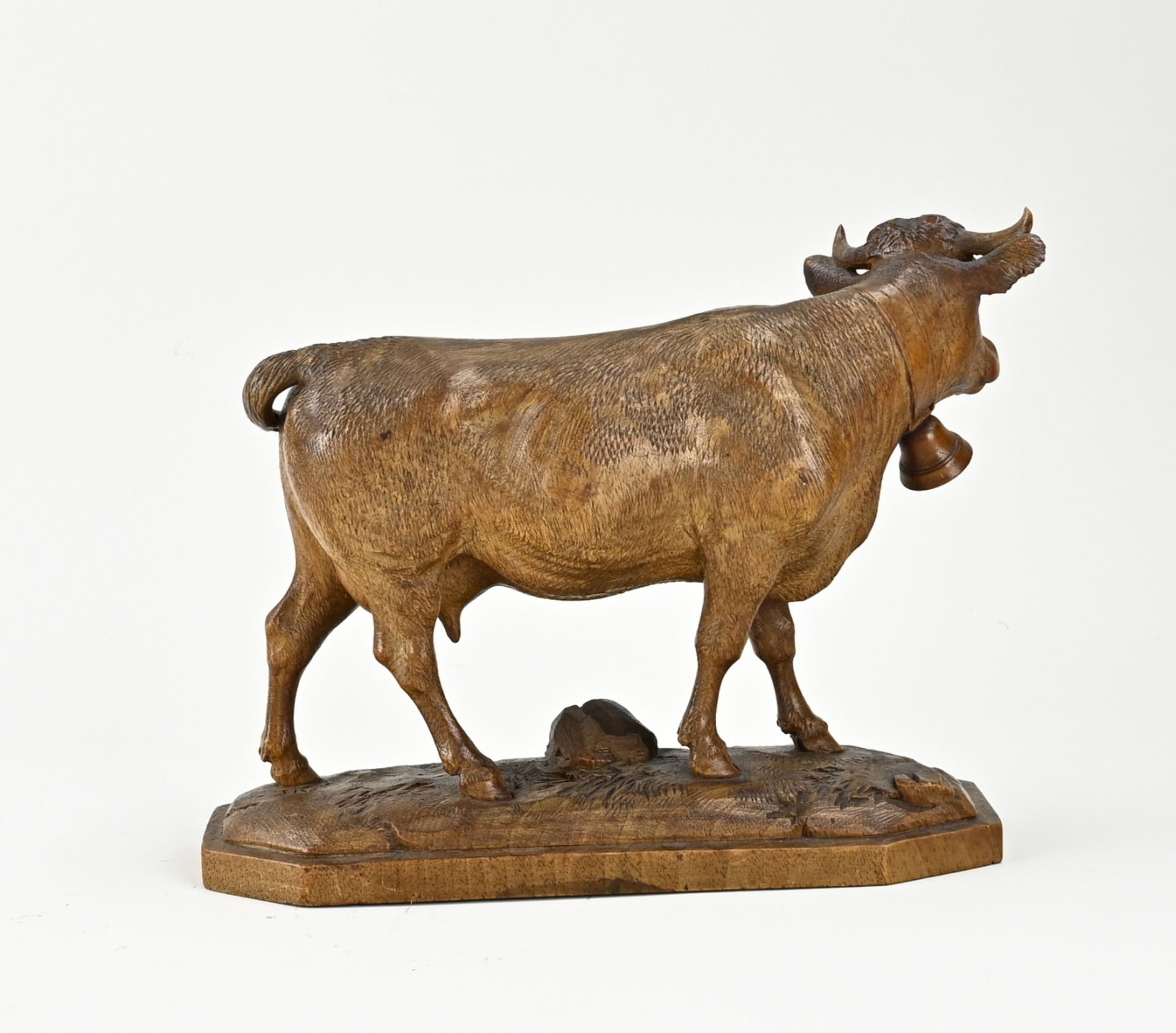 Wood carved cow by Fritz Buri - Image 2 of 2