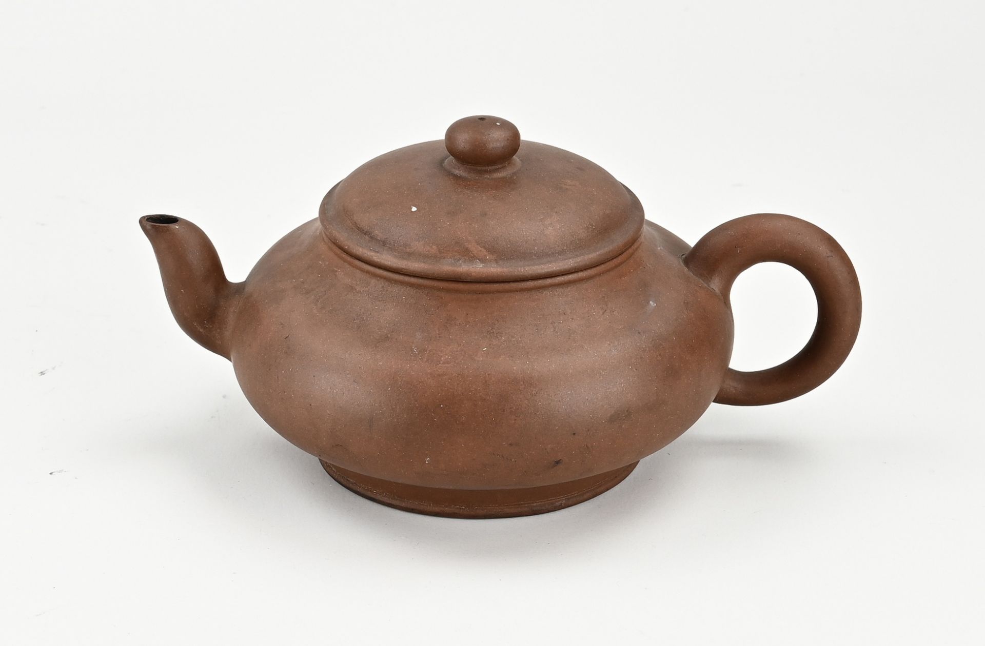 Chinese yixing teapot Ø 12 cm.