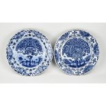 Two Delft fayence dishes Ø 35 cm.