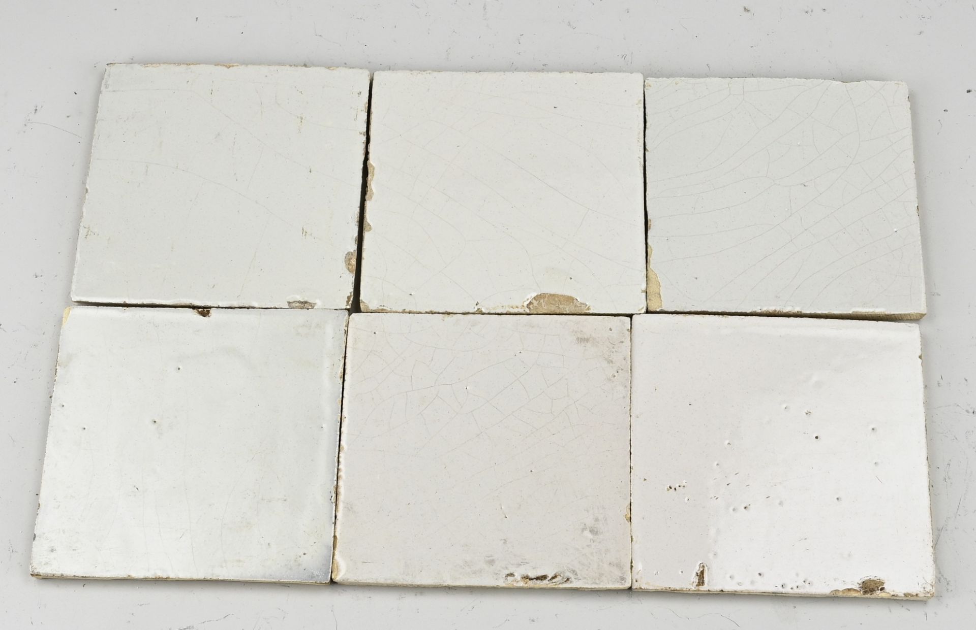 Lot of antique 'whites' wall tiles (80 pcs.)