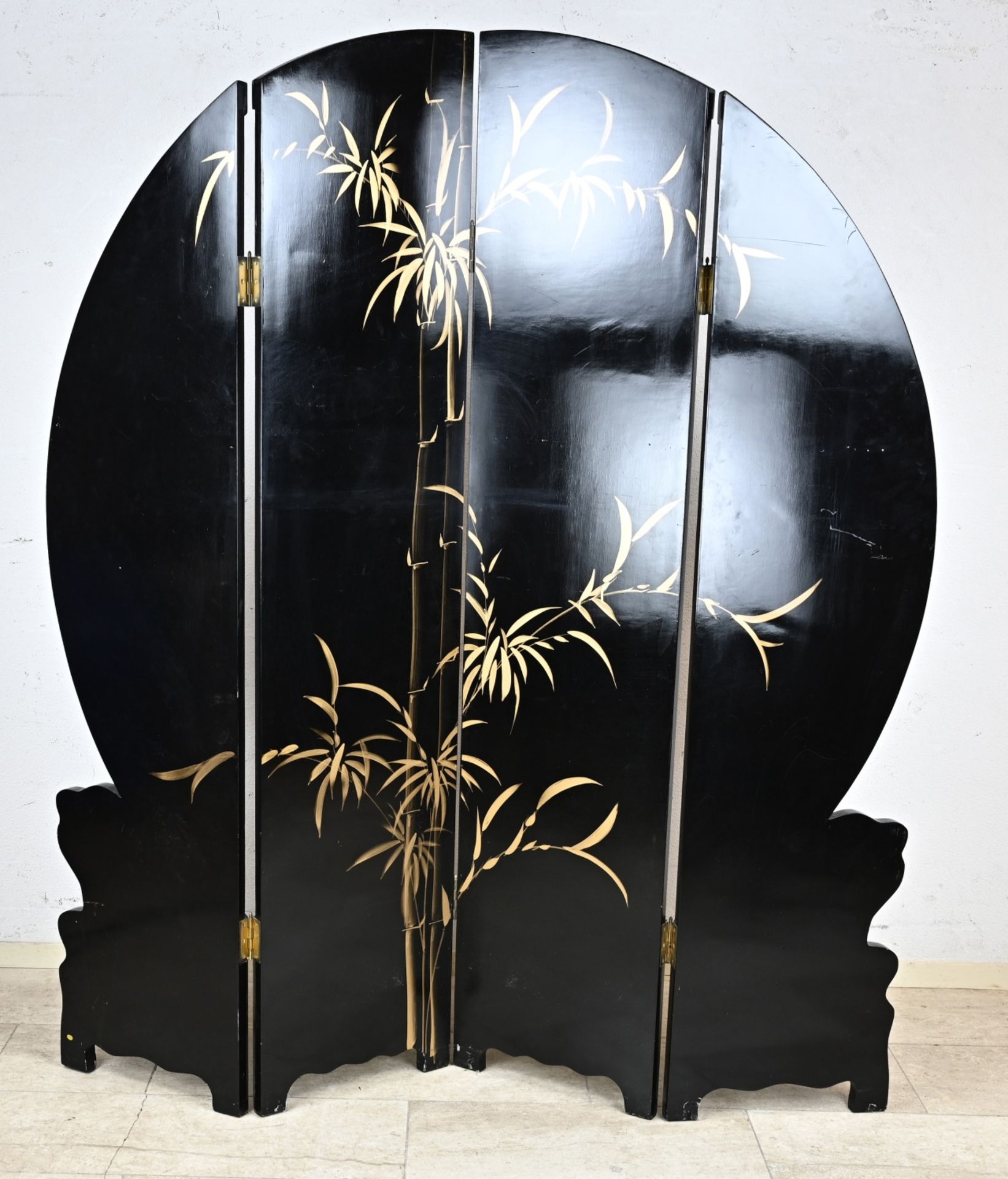 Japanese lacquer folding screen - Image 2 of 2