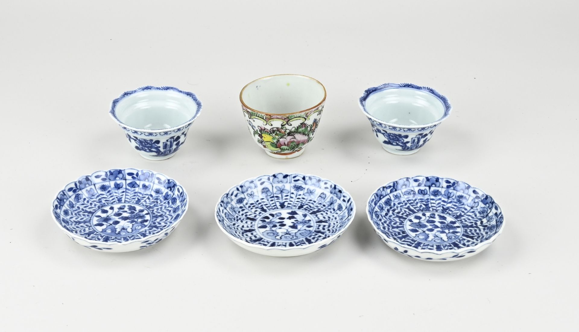 Lot of Chinese porcelain (6x)