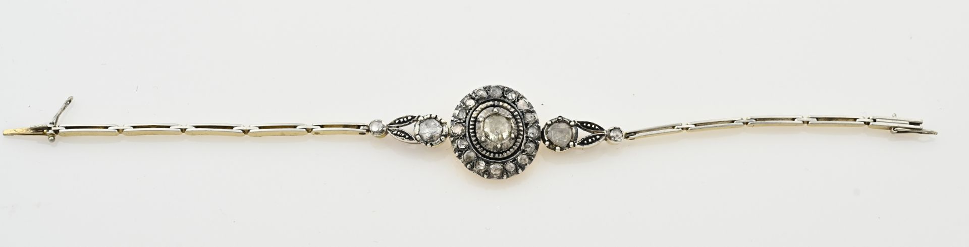 Bracelet with old diamond