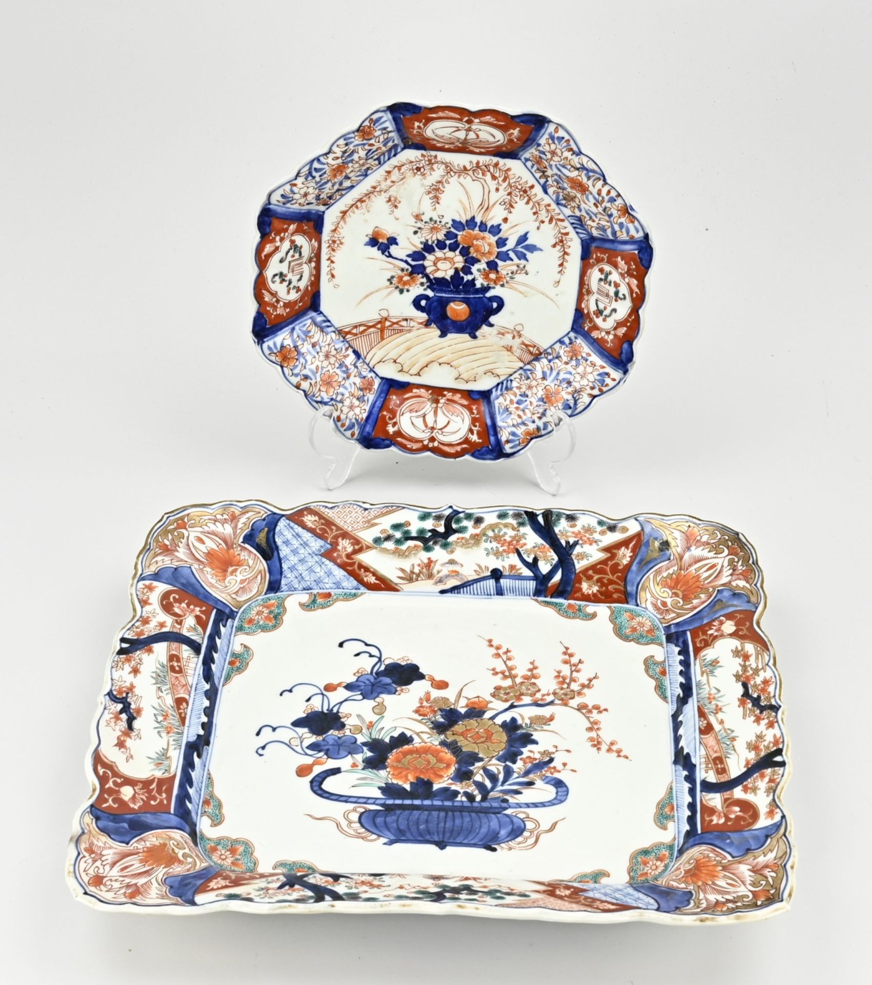 Two parts of Japanese Imari porcelain