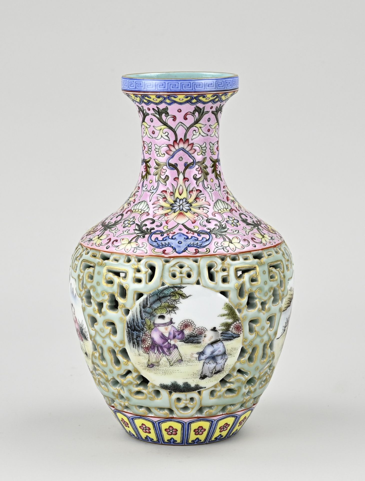 Chinese openwork family rose vase, H 18 cm.