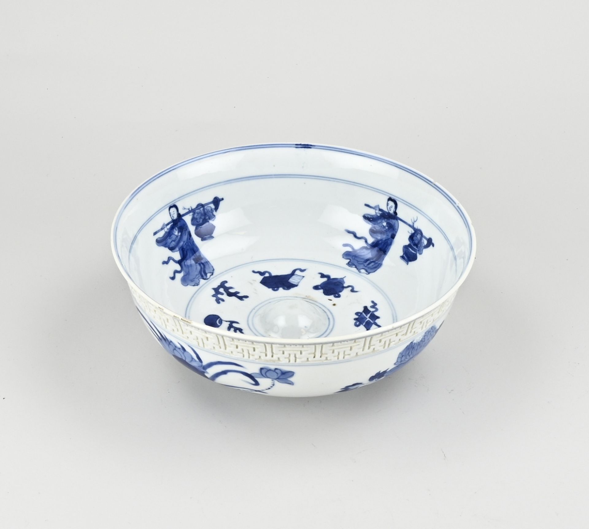 Chinese bowl Ø 19 cm.