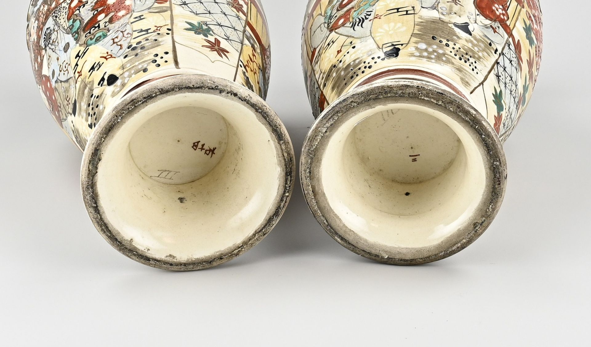 Two Japanese Satsuma vases - Image 2 of 2