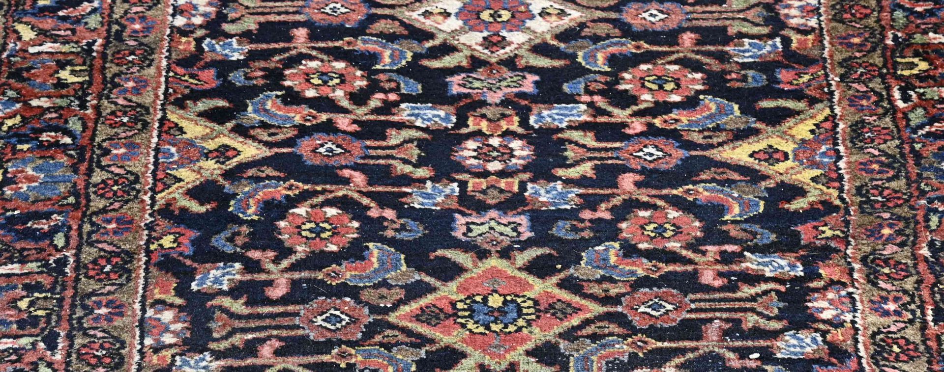 Persian runner, 300 x 110 cm. - Image 2 of 3