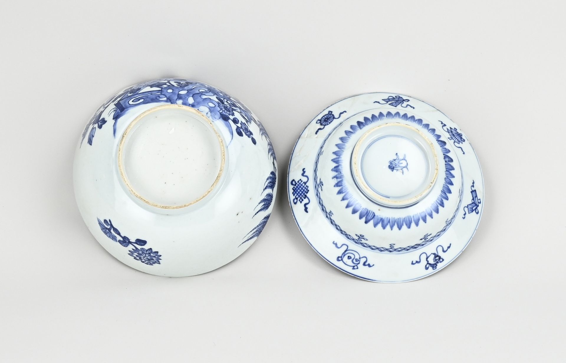 Two Chinese bowls - Image 3 of 3