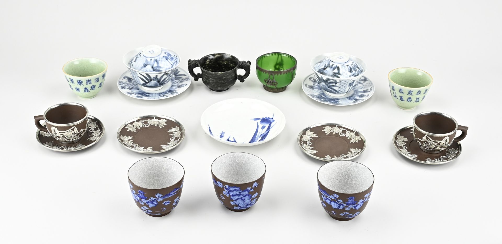 Lot China/Japan (cups + saucers)