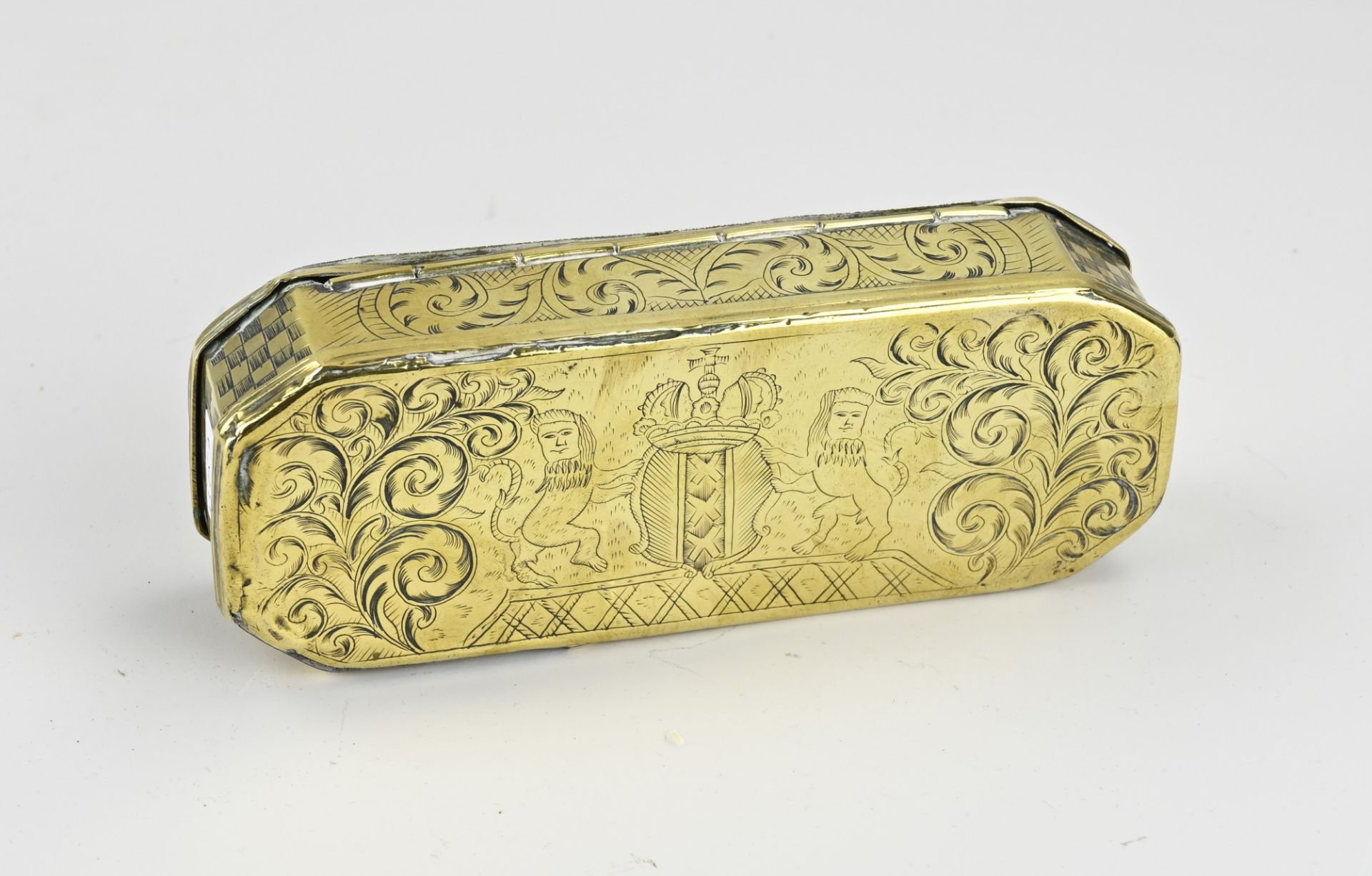 18th century brass tobacco box - Image 2 of 2