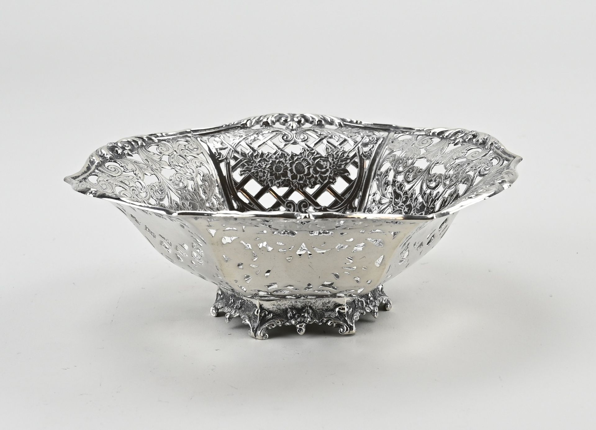 Silver bowl round