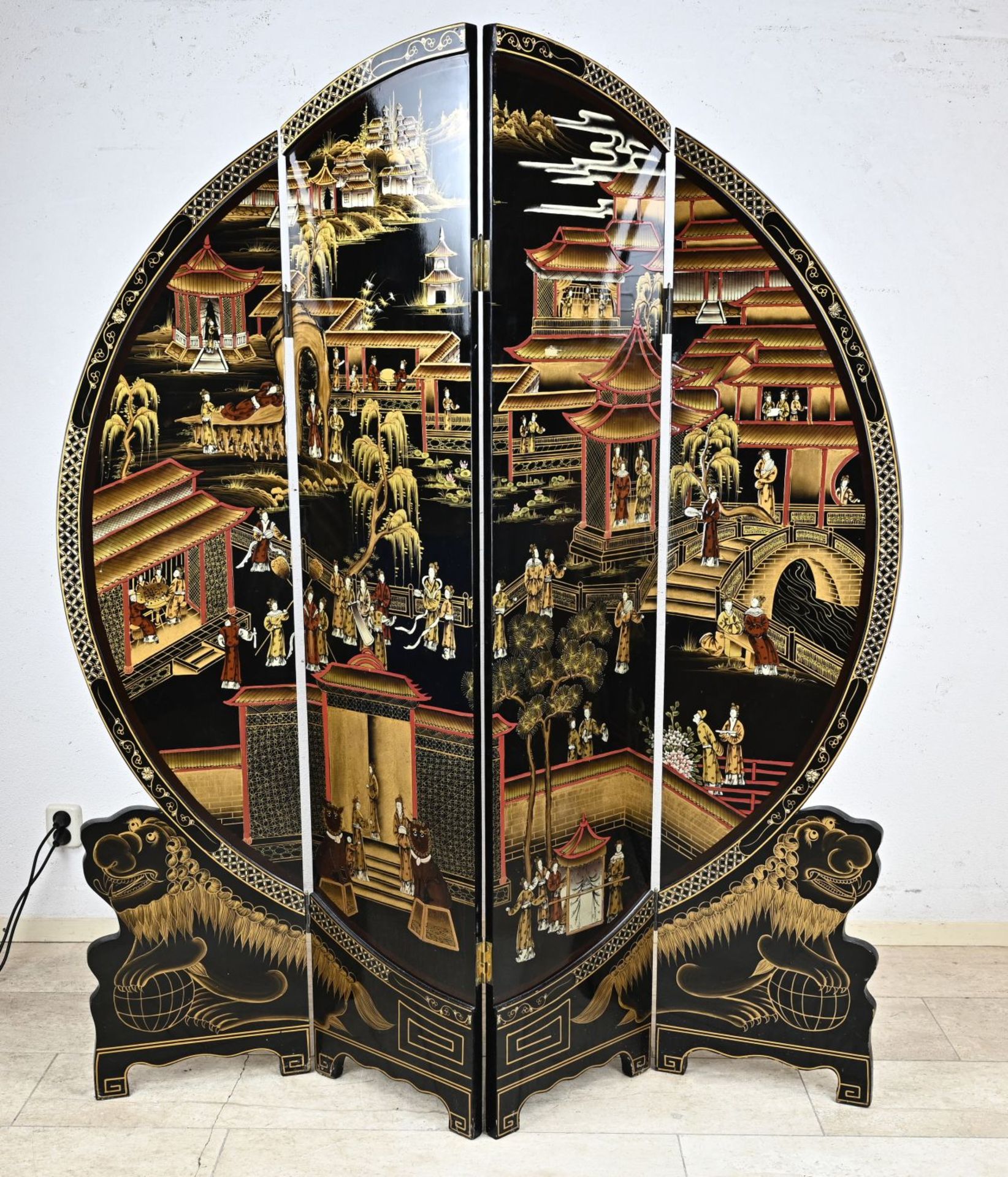 Japanese lacquer folding screen