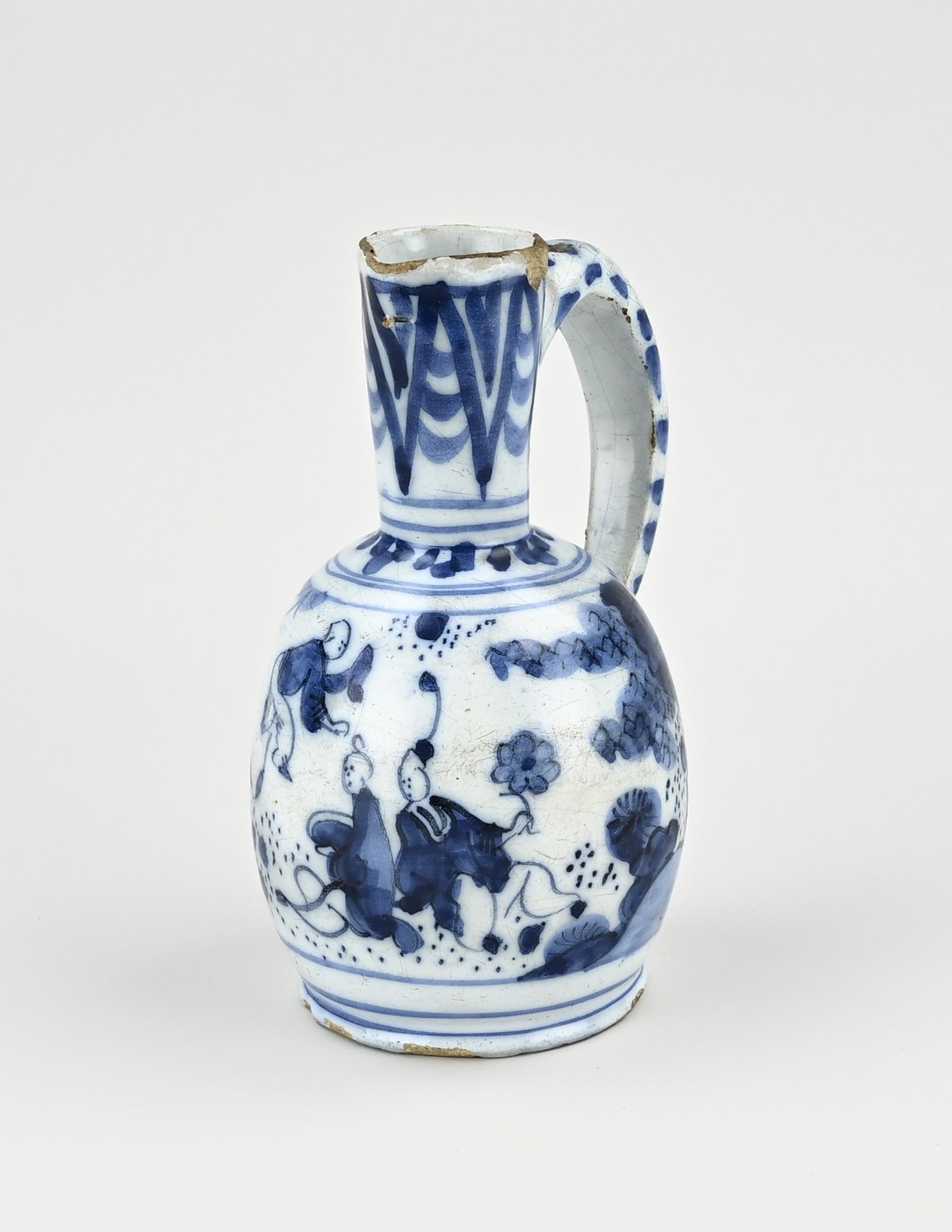 Delft jug, H 21 cm.