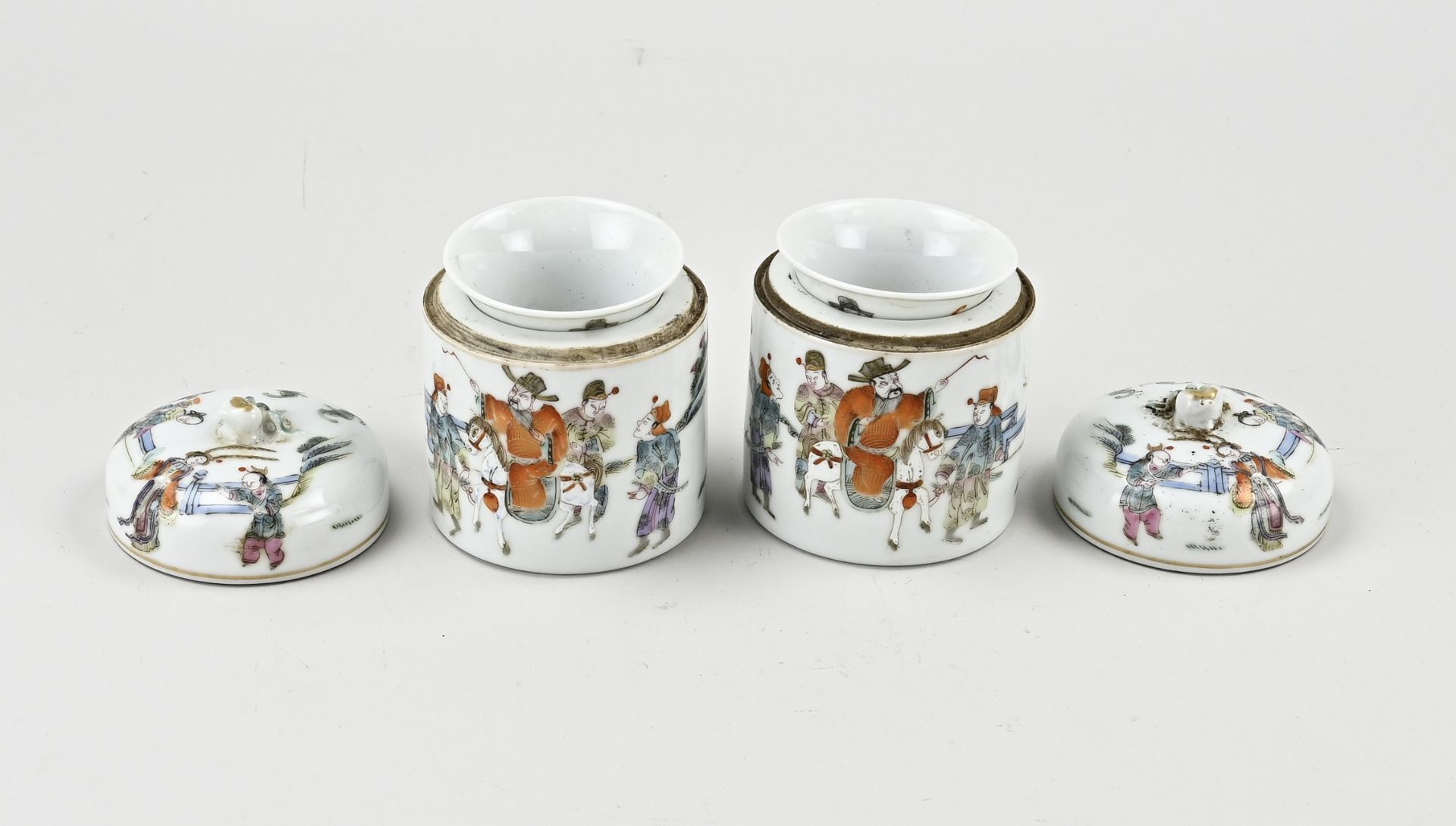 2 fam. Rose lidded pots with cups - Bild 4 aus 4