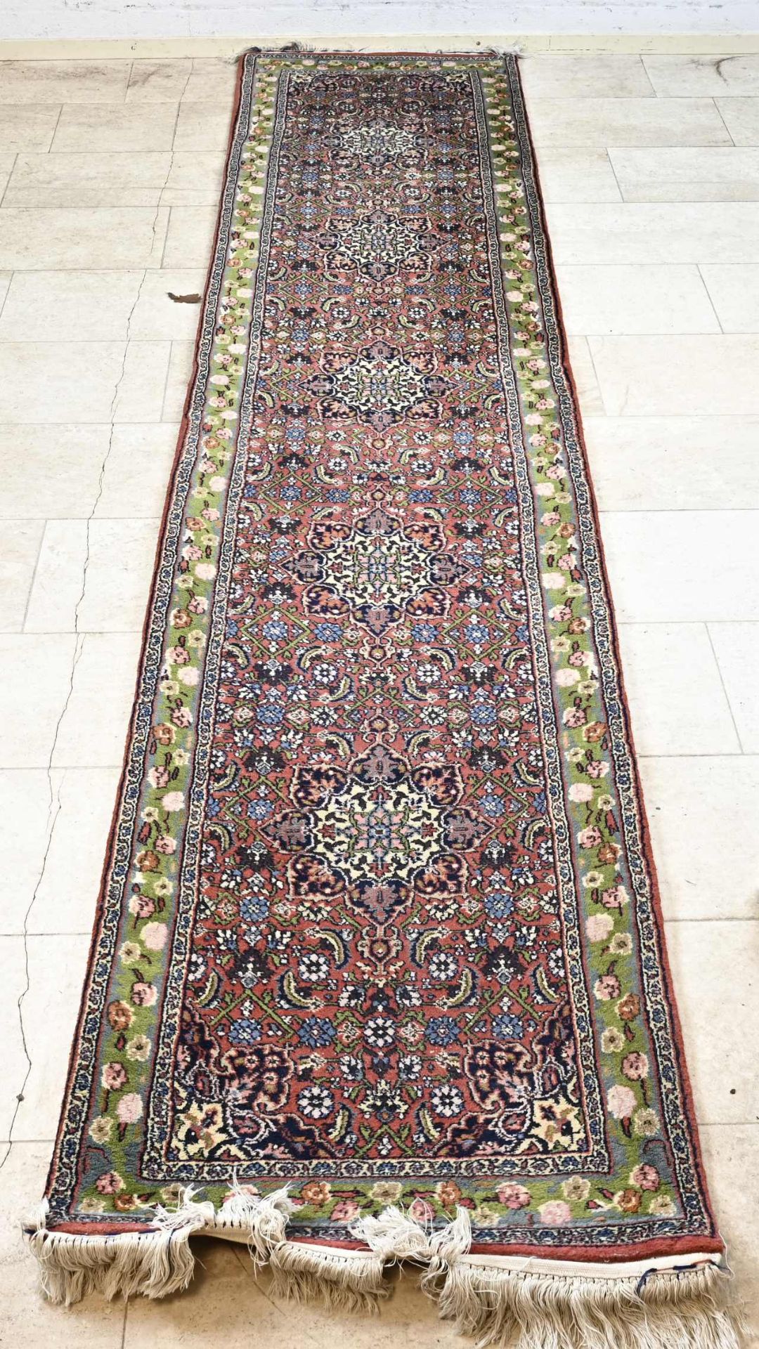 Bidjar runner, 352 x 76 cm.