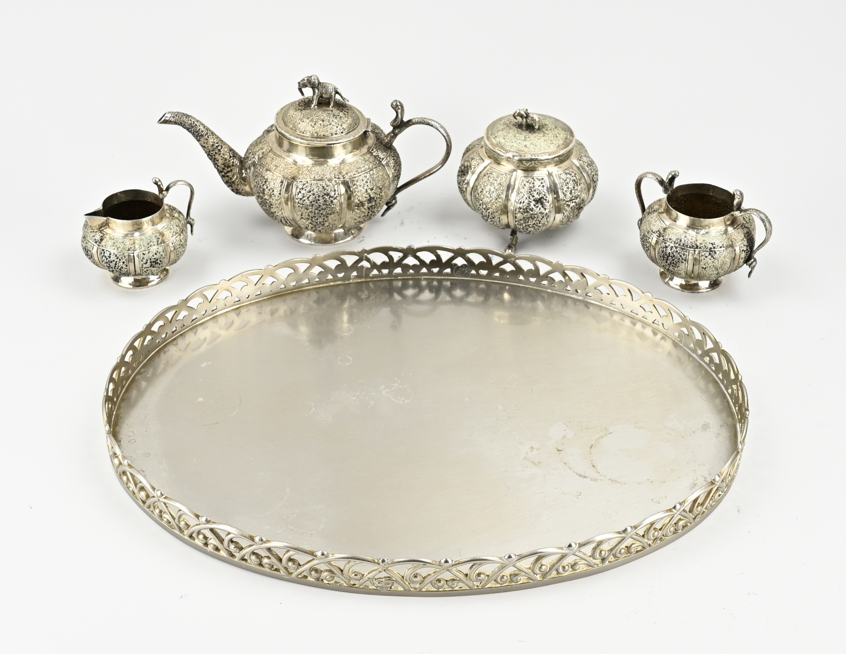 Tea set with tablet