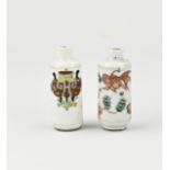 2x Chinese snuff bottle