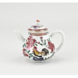 18th century Chinese teapot Ø 8 cm.