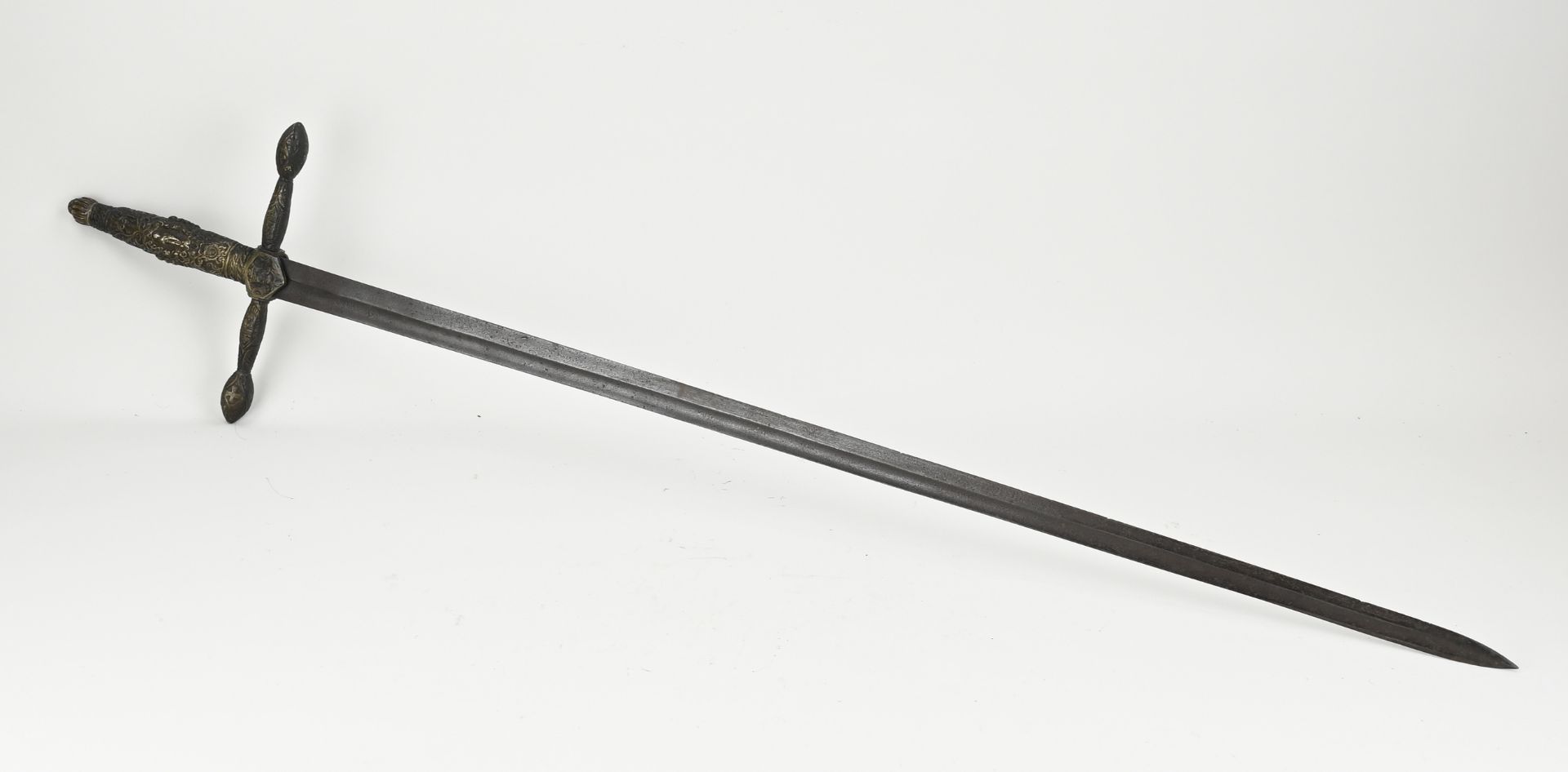 Antique sword, L 97.5 cm.