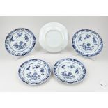 Set of five Chinese plates Ø 22.5 cm.