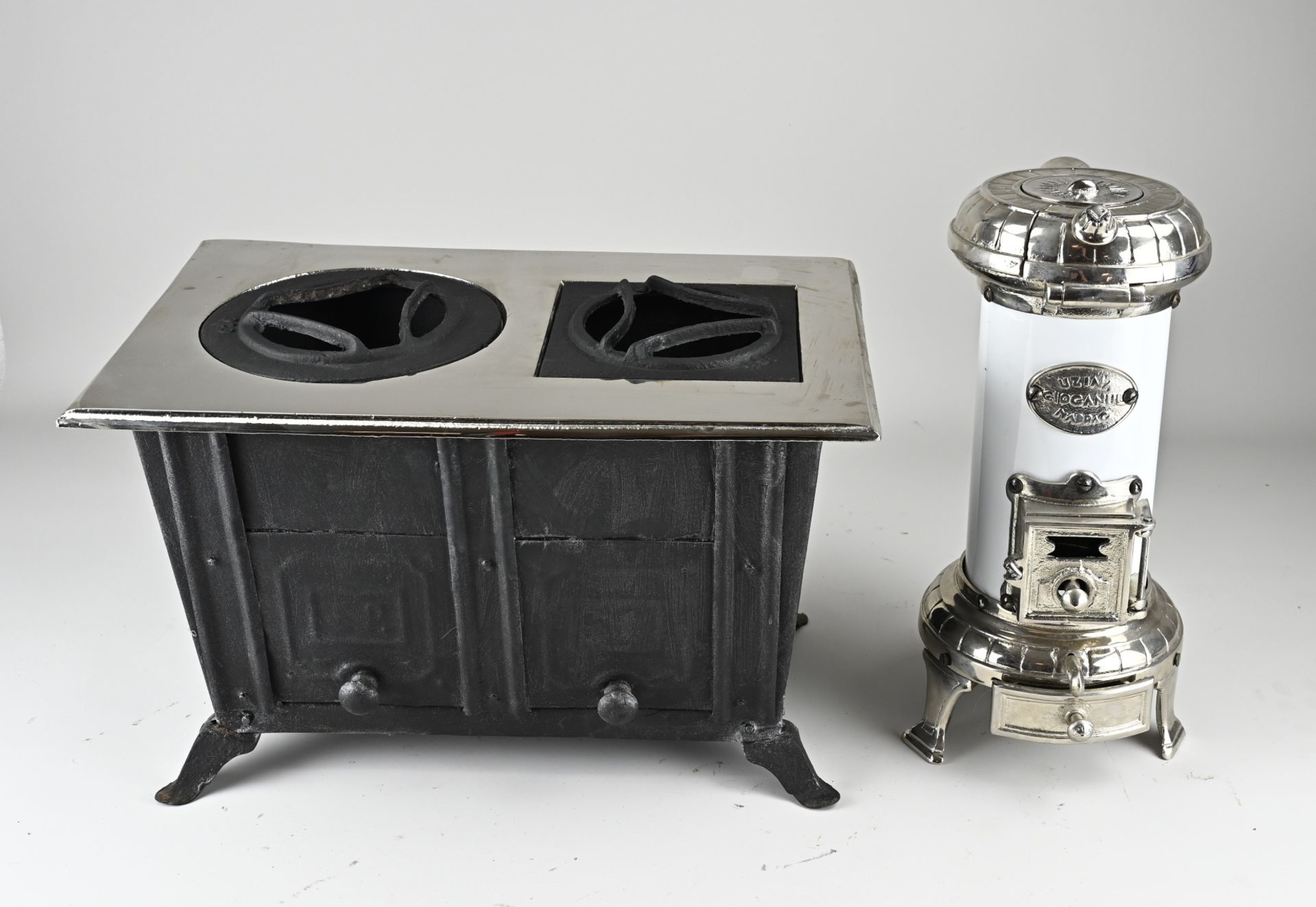 2x Antique children's stove, 1900