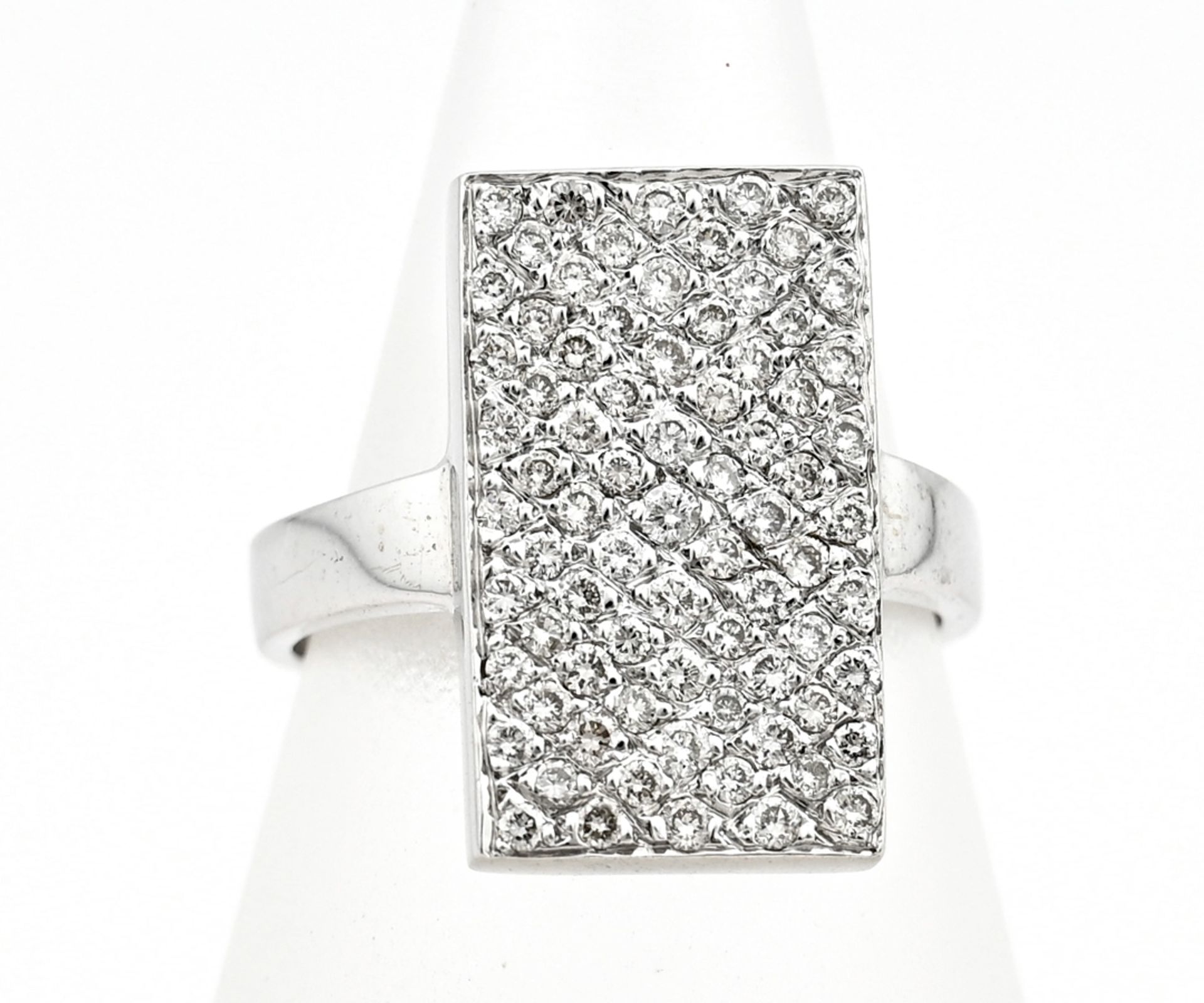 White gold ring with diamond