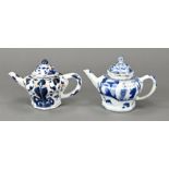 2x Chinese teapot