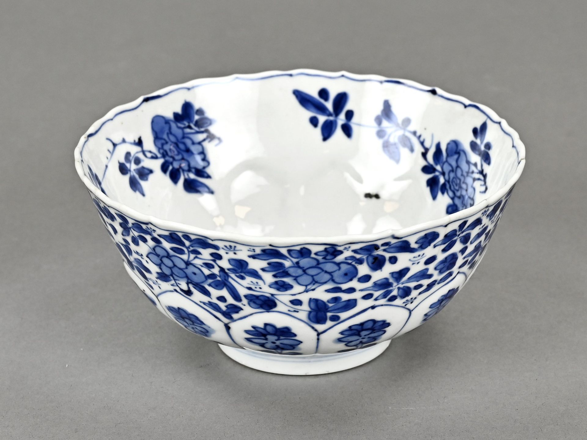Chinese kang xi bowl Ø 14.8 cm.
